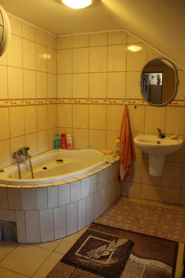 Dom Na Zaciszu Daire Laliki Dış mekan fotoğraf